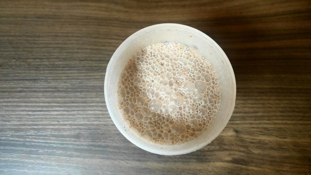 ufit完全栄養食（ココア）+牛乳の溶けやすさ実写